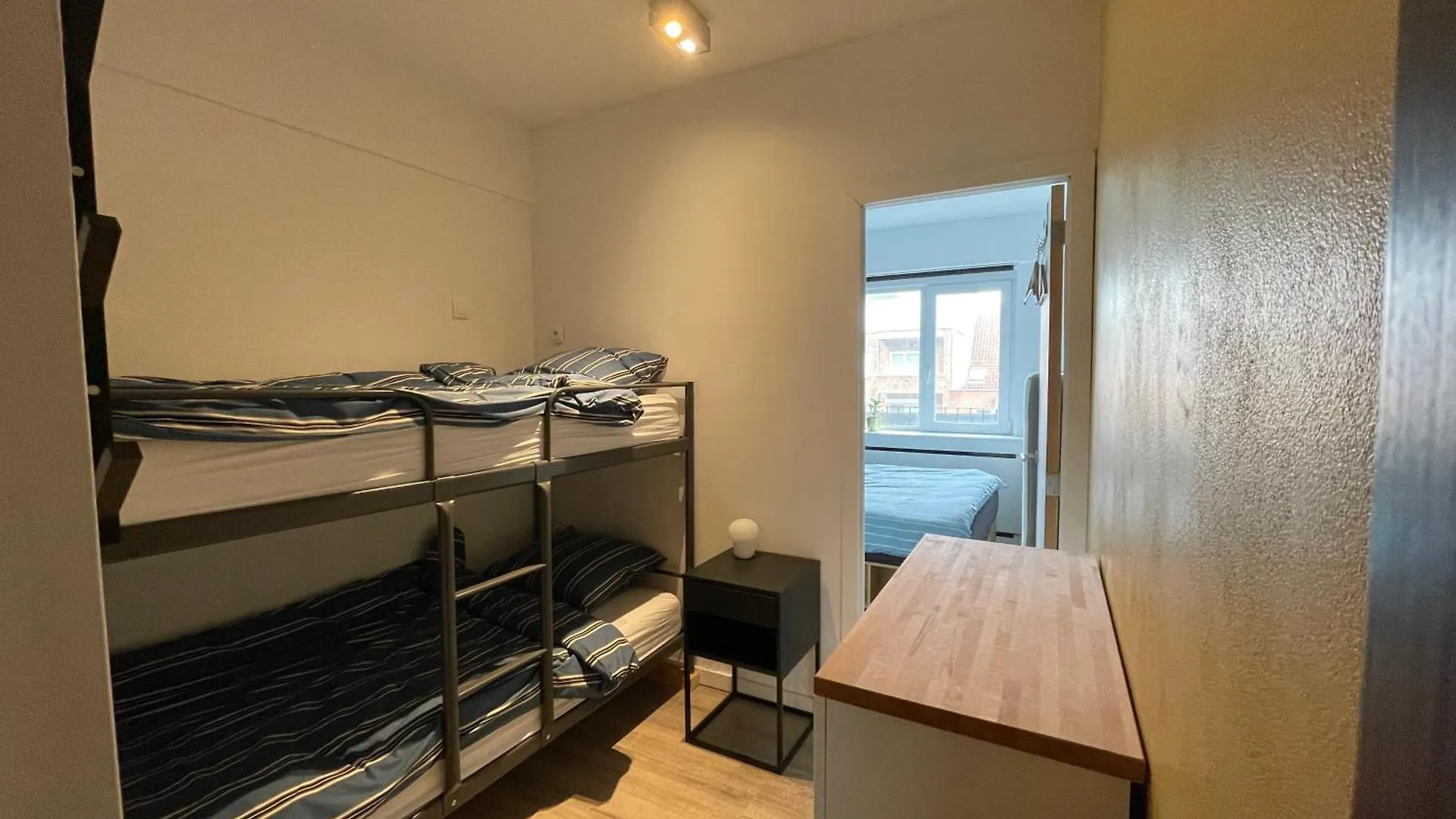 Cosy & Bright Apartment In Belle Epoque-Area Oostende